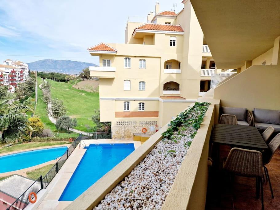 Royal Golf View: 2Br, Pools & Ac Apartment Sitio de Calahonda Exterior foto