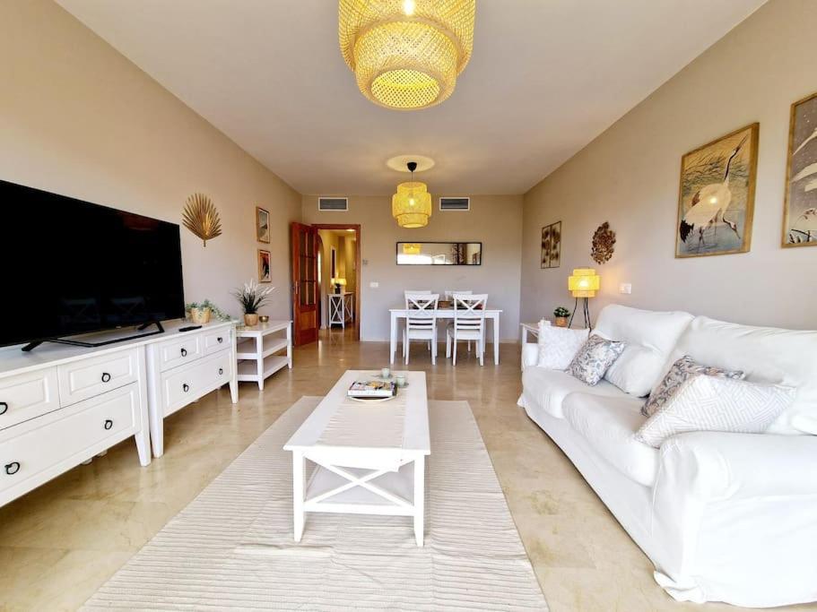 Royal Golf View: 2Br, Pools & Ac Apartment Sitio de Calahonda Exterior foto