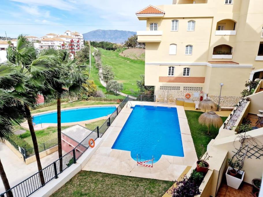 Royal Golf View: 2Br, Pools & Ac Apartment Sitio de Calahonda Exterior foto