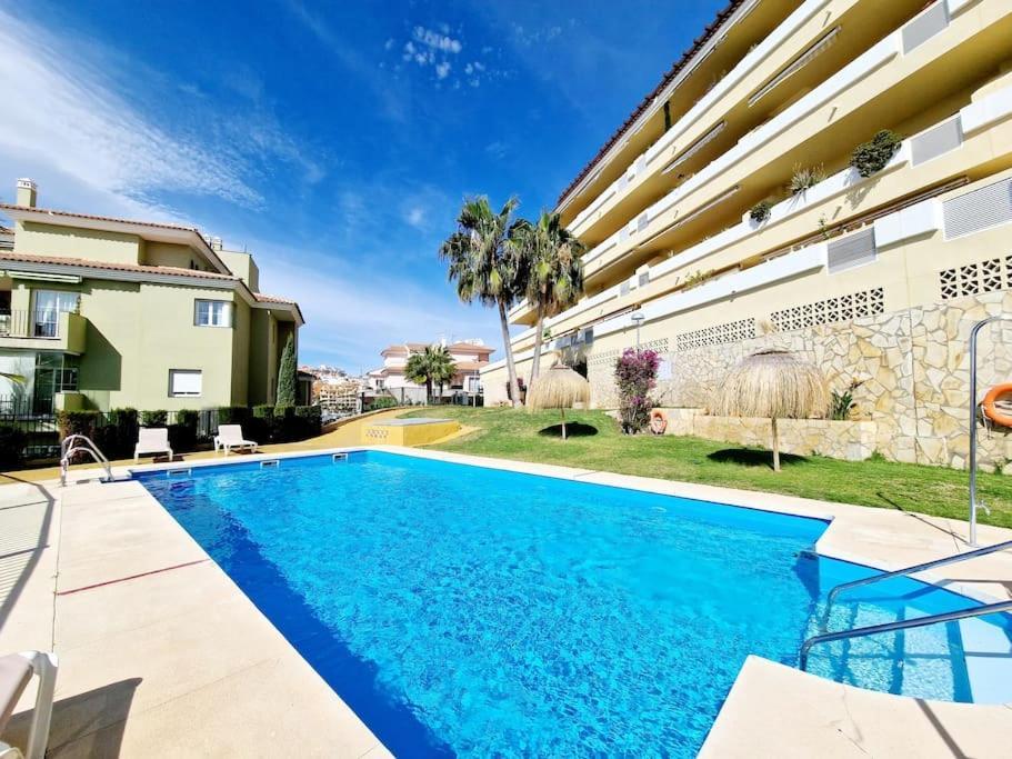 Royal Golf View: 2Br, Pools & Ac Apartment Sitio de Calahonda Exterior foto